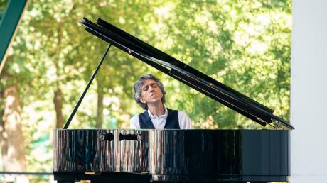 Vittorio Forte gilt als einer der führenden italienischen Pianisten, er ist am 29. Juni zu Gast beim Fürstenfelder Klaviersommer.