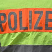 Die Polizei meldet eine Unfallflucht von der Straße zwischen Mauren und Harburg.