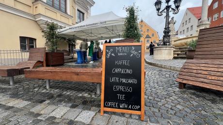 Coffee with a Cop lautete die Aktion zum Sicherheitstag, die erstmals in Friedberg stattfand.