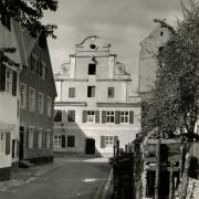 Die Walkmühle wurde 1390 das erste Mal erwähnt. Das heutige historische Gebäude ist im Kern aus dem frühen 16. Jahrhundert.