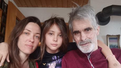 Miriam, Ruby und Ralf Otto, der an einer Lungenkrankheit leidet. Miriam Otto hat für ihre Familie eine Spendenkampagne über die Internetplattform GoFundMe gestartet.