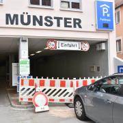 Das Parkhaus am Münster in Donauwörth bleibt am Dienstag gesperrt.