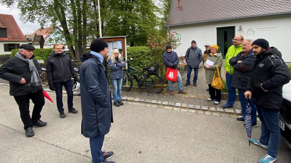 Bei der Stadtteiltour im Bärenkeller war Steffen Kercher unterwegs, um über Sorgen im Stadtteil im Stadtteil informiert zu werden.  