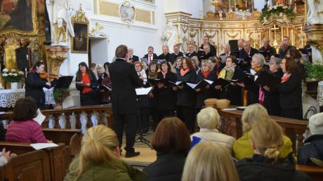 Viel Begeisterung erfuhr die Chorgemeinschaft unter dem Dirigat von Franz Seitz-Götz in der Klosterkirche Altomünster.
