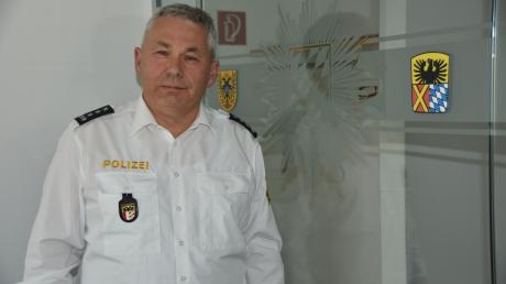 Ludwig Zausinger, Leiter der Verkehrspolizei-Inspektion Donauwörth, verabschiedet sich in Pension.