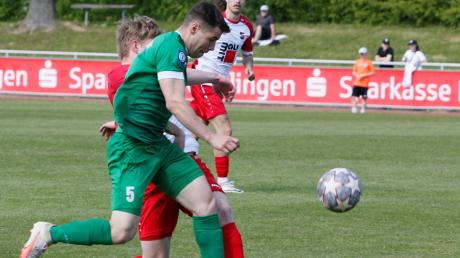 Der TSV Nördlingen ließ gegen den 1. FC Sonthofen zwei Punkte liegen (mit Mirko Puscher, in Grün). 