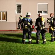 Ein 58-jähriger Mann hat in der Nacht auf Mittwoch in  Oberhausen in suizidaler Absicht eine heftige Verpuffung herbeigeführt. Er kam schwer verletzt ins Krankenhaus. 