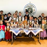 21 Kinder und Jugendliche des Dießener Heimat- und Trachtenvereins nahmen am Huosigau-Jugendwertungsplatteln in Wessobrunn teil.