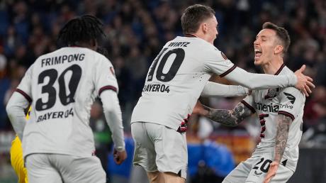 Bayer Leverkusen hat das Hinspiel im Europa-League-Halbfinale bei der AS Rom gewonnen.