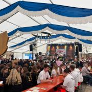 Auf dem Volksfest in Wertingen lockte der Tag der Vereine mehr als 20 Gruppierungen an.