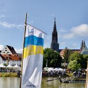 Das Donaufest 2024 in Ulm und Neu-Ulm: Ein Fest für Frieden, Solidarität und Vielfalt. Thematisch wird auch dieses Jahr wieder der Angriffskrieg gegen die Ukraine ein Schwerpunkt sein.