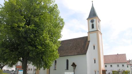 Die St.-Wolfgangs-Kapelle in Gerlenhofen soll saniert werden. Es ist eine kleine, Jahrhunderte alte Barockkirche, die auf den 
ersten Blick schön aussieht, bei der aber im Inneren vieles marode ist.