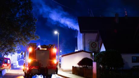 Die Feuerwehren von Bellenberg und Vöhringen wurden zu einem Kaminbrand gerufen.