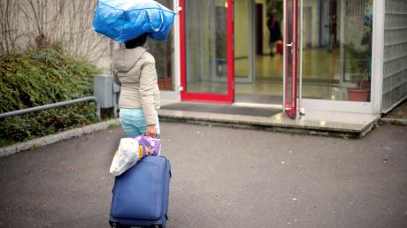 In Senden hat die Regierung von Schwaben eine neue Gemeinschaftsunterkunft für Geflüchtete angemietet. Untergebracht werden Familien und alleinreisende Frauen mit und ohne Kind.