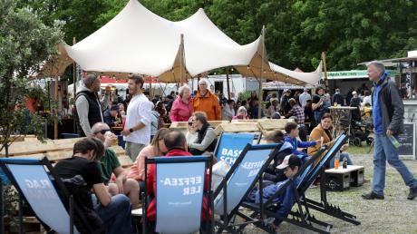 An Christi Himmelfahrt war das Schmeckfestival auf dem Gögginger Festplatz gut gefüllt. Der Hauptansturm wird am Wochenende erwartet. Die Veranstalter rechnen mit bis zu 40.000 Besuchern. 