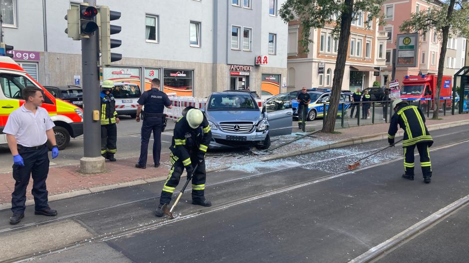 In Göggingen in Augsburg ist es am Montagvormittag zu einem Verkehrsunfall gekommen.