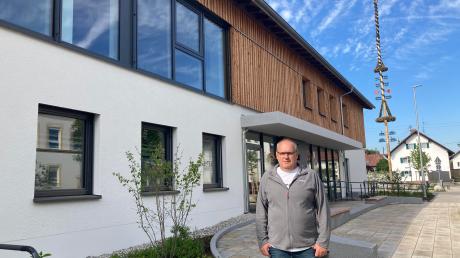 Bürgermeister Uwe Gelhardt ist froh, dass die Bauarbeiten am neuen Dorfgemeinschaftshaus in Stetten nach zwei Jahren zu einem guten Ende gekommen sind. 