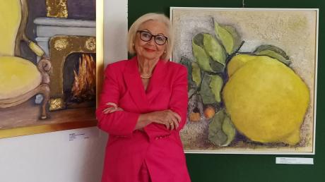 Ellen Wittlings zeigt ihre Bilder im Salon des Mindelheimer Kunstvereins. Zitronen haben es ihr besonders angetan.