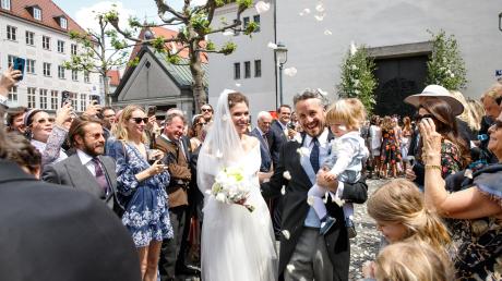 Alexander Erbgraf Fugger von Babenhausen und seine Verlobten Gabriella Beatriz Stoudemire haben am Samstag in der Moritzkirche geheiratet.