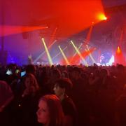 Tausende Menschen haben am Wochenende bei der V-Party in Zusamaltheim zu bester Musik gefeiert.