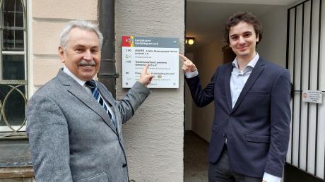 Die LAG Heimat Lechrain bezieht eigene Räume in Landsberg. Das Bild zeigt Günter Först (links) und Arved Hein.