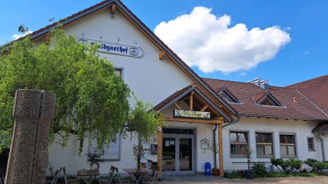Der Waldgasthof Da Luigi ist ein beliebtes Lokal in Obergriesbach. Regelmäßig finden sich dort außerdem Stammtisch- und Sportlerrunden ein.