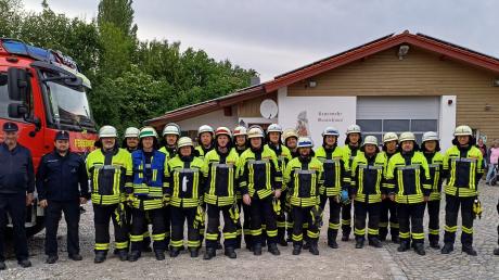 Mitglieder der Thaininger Feuerwehr haben die Leistungsprüfung „Die Gruppe im Hilfeleistungseinsatz“ bestanden.