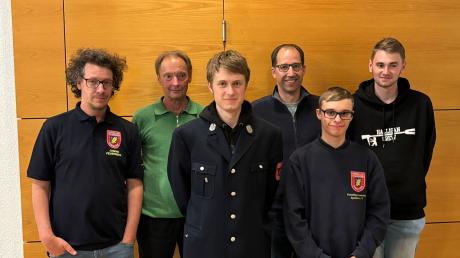 Neu gewählt in den Vorstand der Feuerwehr Aystetten (von links): Andreas Schwarz, Gottfried Seider, Marcel Wiedemann, Reinhard Seefried, Florian Haß und Lukas Beck.