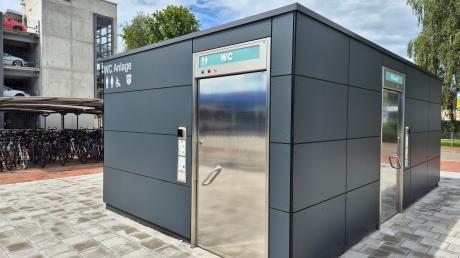 Die neue WC-Anlage am Bahnhof Donauwörth ist fertig
