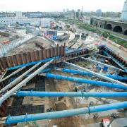 Ein Projekt von Mabey Hire in England: Zu sehen sind Arbeiten an der Battersea Power Station, einem Kraftwerk in London.