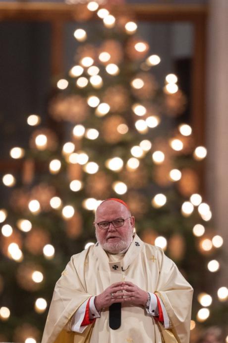 Der Erzbischof von München und Freising, Kardinal Reinhard Marx, während eines Weihnachtsgottesdienstes im Münchner Dom zu Unserer Lieben Frau.