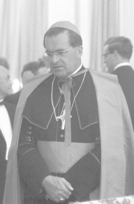 Kardinal Julius Döpfner auf einem Foto von 1962. Er wurde 1961 zum Münchner Erzbischof ernannt.
