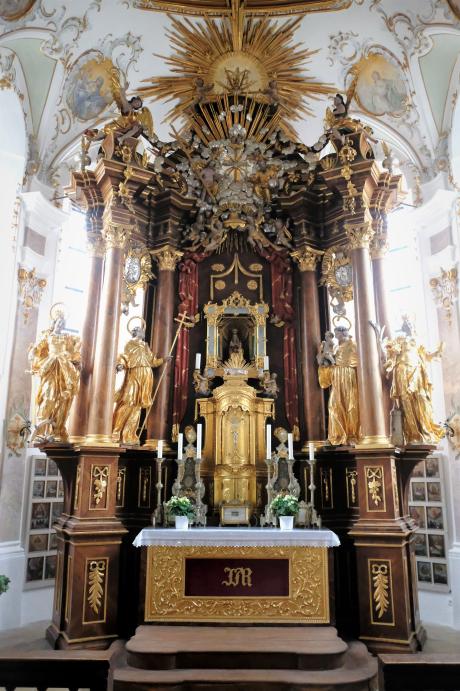 Der Hauptaltar der Wallfahrtskirche Buggenhofen.