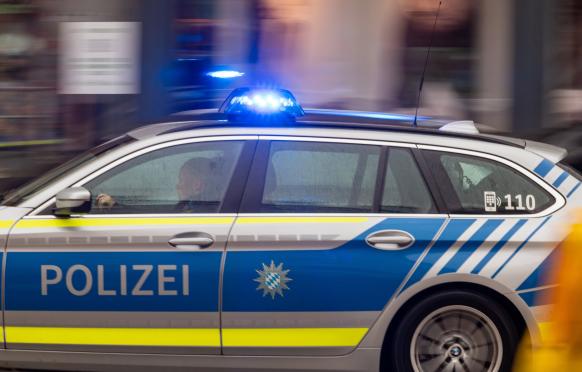 Polizei Blaulicht Einsatz, Lizenzfreies Bild ipi-ftv