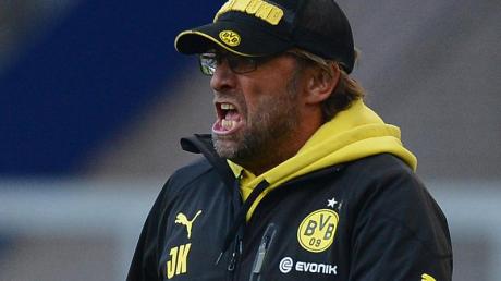 BVB-Trainer Jürgen Klopp lebt seine Emotionen am Spielfeldrand aus. Manchmal überschreitet er dabei Grenzen.