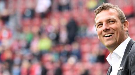 Augsburgs Trainer Markus Weinzierl freut sich auf die Spiele in der Europa League.