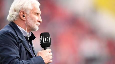 Keilt gegen Köln-Coach Steffen Baumgart zurück: Leverkusens Sportdirektor Rudi Völler.