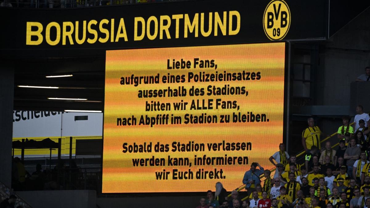 #Polizeieinsatz in Dortmund: Verdächtiges Fahrzeug am Stadion – Polizei gibt Entwarnung