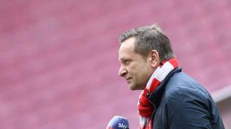 Horst Heldt kritisiert den Vorstand des 1. FC Köln.