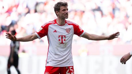 Is was? Thomas Müller ist es gewohnt, dass es beim FC Bayern selten ruhig zugeht.