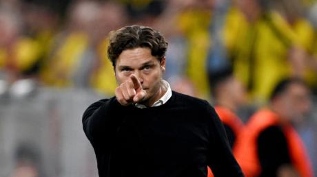 BVB-Trainer Edin Terzic lässt sein Team gegen Augsburg rotieren.