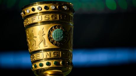 Nach dem Ausscheiden von Bayern und Leipzig machen sich in diesem Jahr auch kleinere Clubs Hoffnungen auf den Pokal.