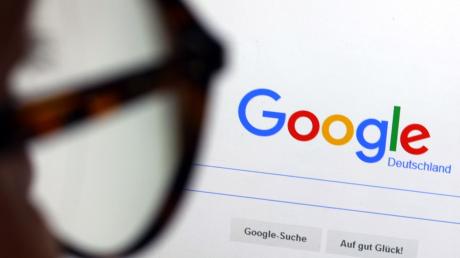 Der Google-Konzern Alphabet muss nach Einschätzung des Bundeskartellamtes seinen Nutzern mehr Wahlmöglichkeiten bei der Verarbeitung ihrer Daten einräumen.
