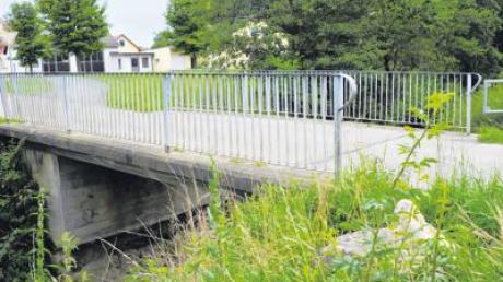 Die Bösl-Brücke in Finningen soll neu gebaut werden. Der Gemeinderat hat in seiner Sitzung beschlossen, den Planungsauftrag zu erteilen. 