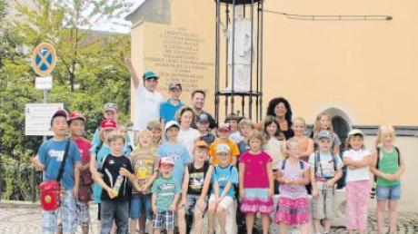 In den Ferien entdeckten 25 Kinder die Albertus-Magnus-Stadt Lauingen bei einer Stadtralley.  