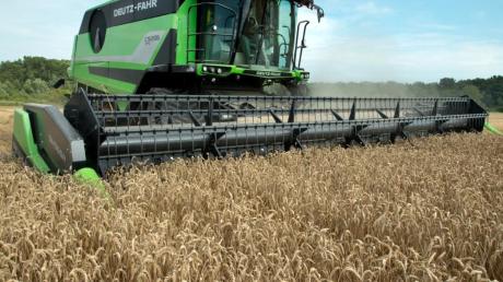 Deutz-Fahr führt mit der neuen C9000-Serie eine neue Mähdrescher-Generation für Landwirte ein. 

