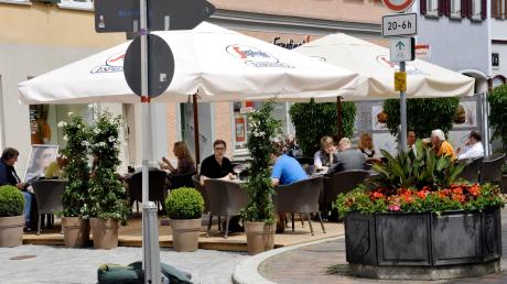 Über 53 Prozent der von der Donau-Zeitung befragten Bürger sprachen sich für eine Teil-Fußgängerzone in der Dillinger Königstraße zu bestimmten Tageszeiten aus. Im vergangenen Sommer war dies mit einem Gastronomiebereich versucht worden. 
