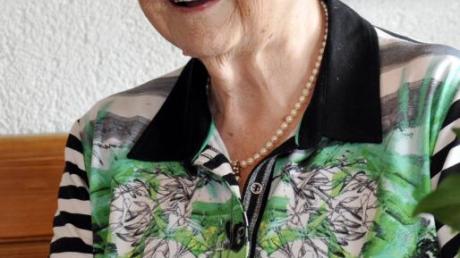 Berta Veh aus Höchstädt wird heute 90 Jahre alt. 
