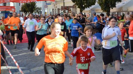 Beim Lauf über 400 Meter beteiligten sich auch viele Kinder von Regens Wagner aus Glött. 