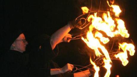 Einen der Höhepunkte bildete die Feuershow der Gruppe „Lumen Noctis". 